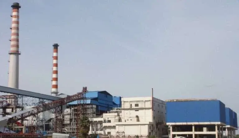 Coal based power plant with conveyor belt and processing units